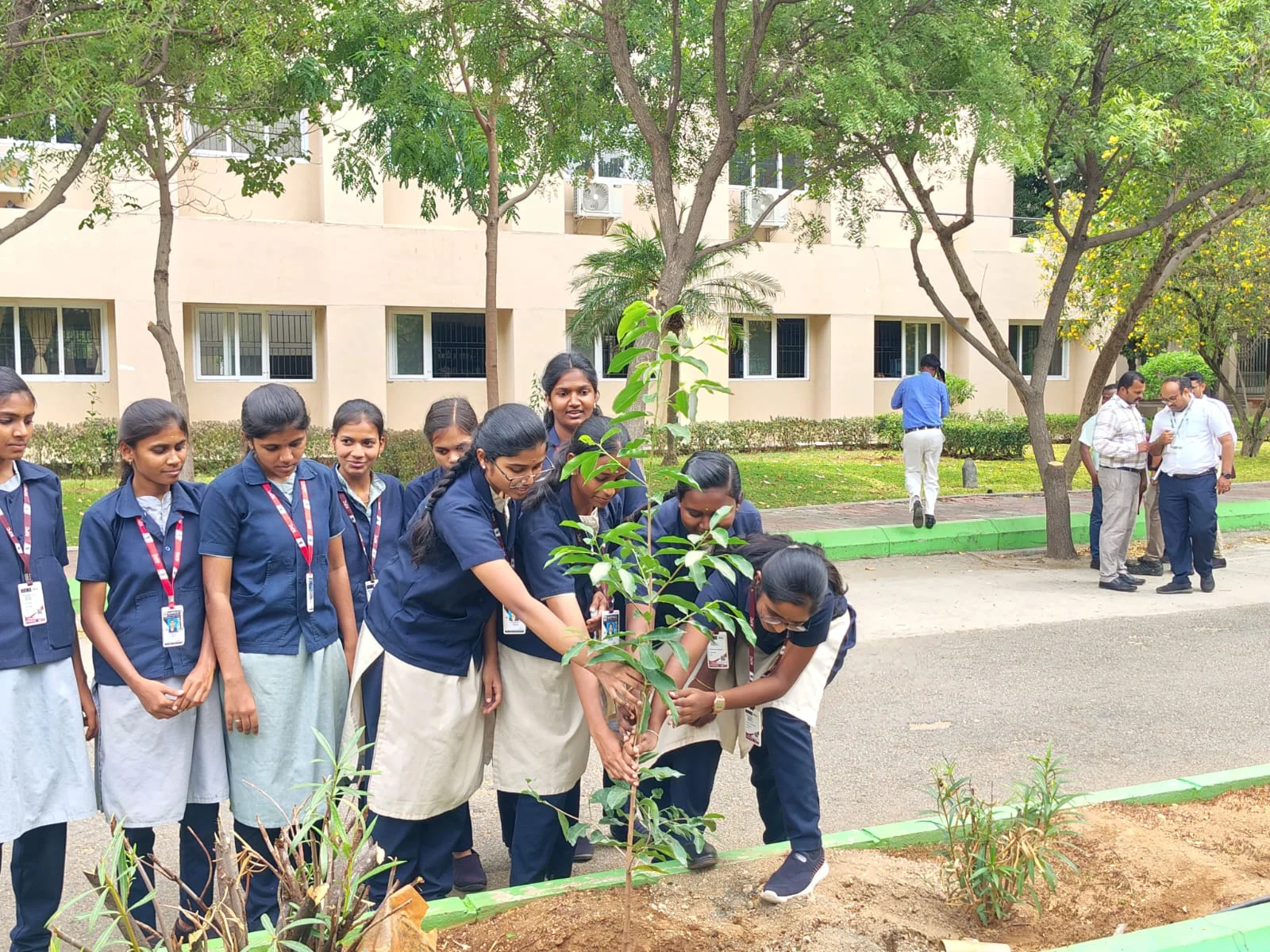 Eco Club Volunteers & Faculty Coordinators